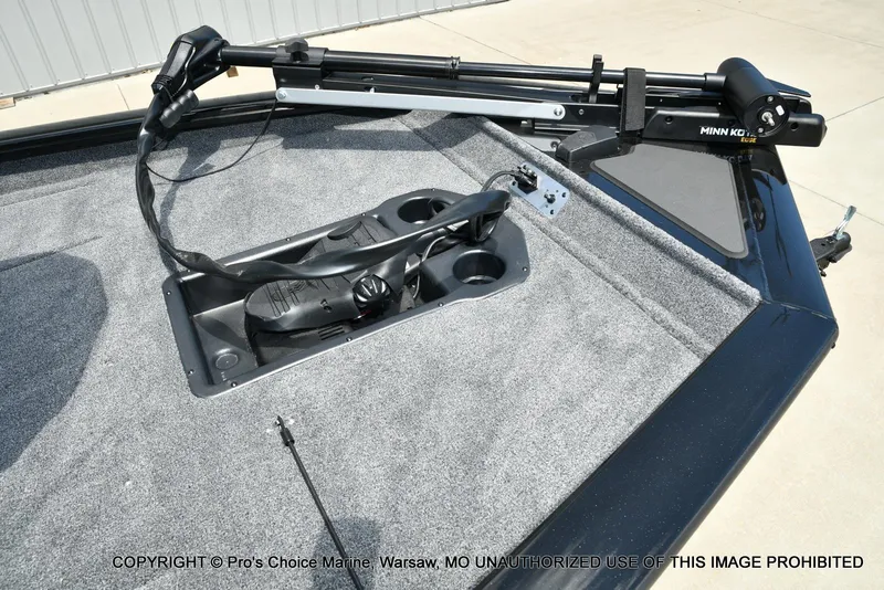 Slide: The Image of Tracker PRO TEAM 175 W/75HP 2026 - 8