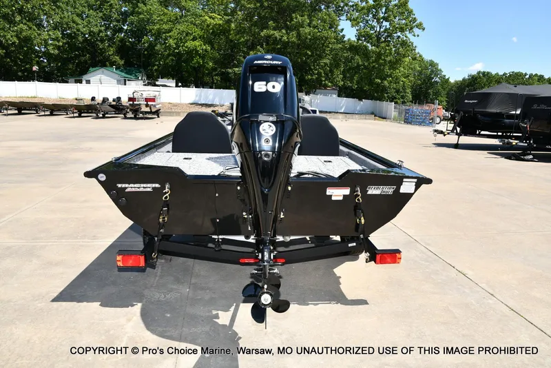 Slide: The Image of Tracker Pro Team 175 w/Vinyl Floors 2026 - 19