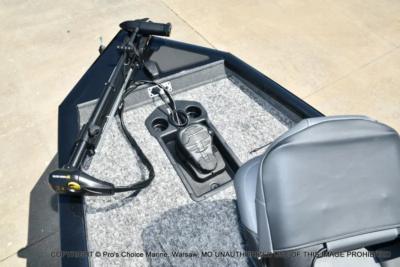 Slide: The Image of Tracker Pro Team 175 w/Vinyl Floors 2026 - 42