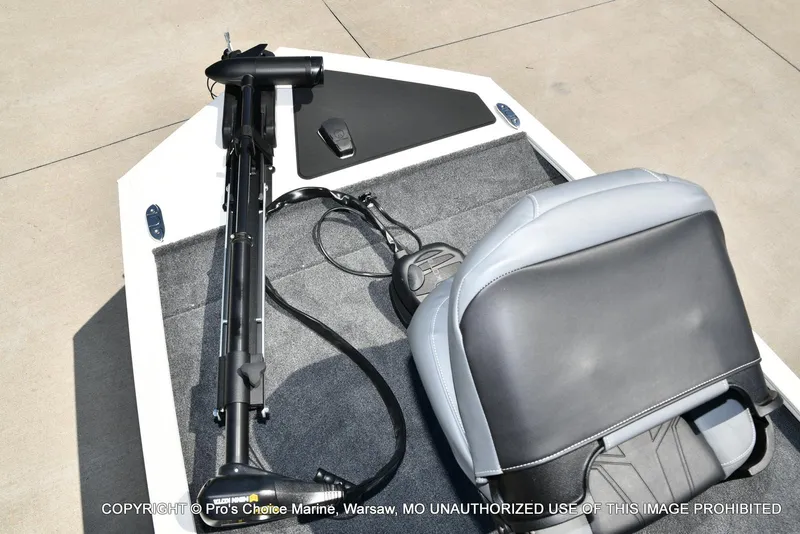 Slide: The Image of Tracker Pro 170 2026 - 53