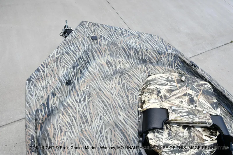 Slide: The Image of Tracker Grizzly 1754 SC 2026 - 43