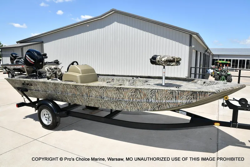 Slide: The Image of Tracker Grizzly 1754 SC 2026 - 53