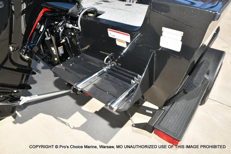 Slide: The Image of Tracker Pro Guide V-175 WT 2026 - 17