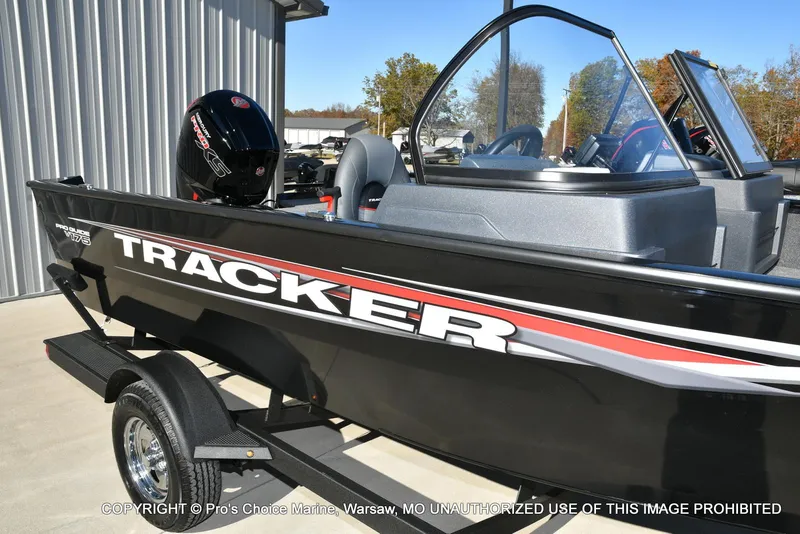 Slide: The Image of Tracker Pro Guide V-175 WT 2026 - 4