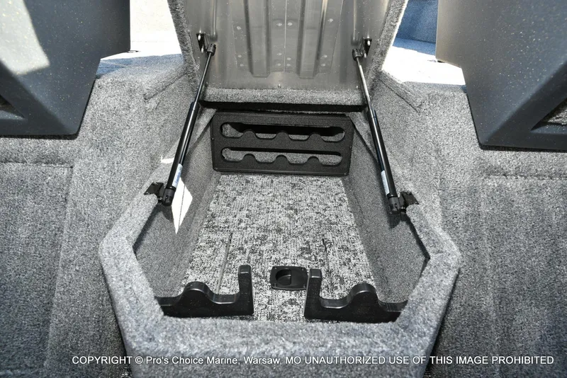 Slide: The Image of Tracker Pro Guide V-175 WT 2026 - 53