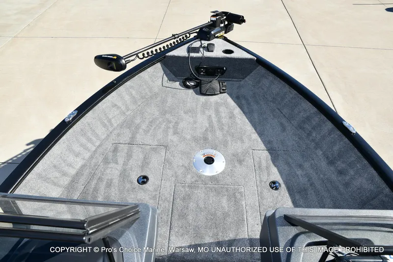 Slide: The Image of Tracker Pro Guide V-175 WT 2026 - 54