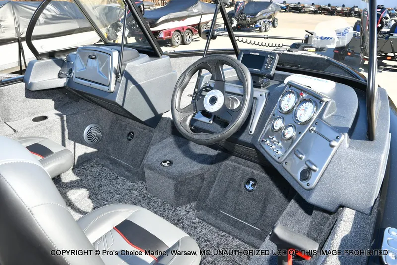 Slide: The Image of Tracker Pro Guide V-175 WT 2026 - 6