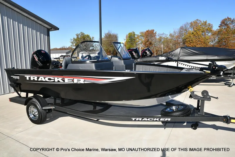 Slide: The Image of Tracker Pro Guide V-175 WT 2026 - 92