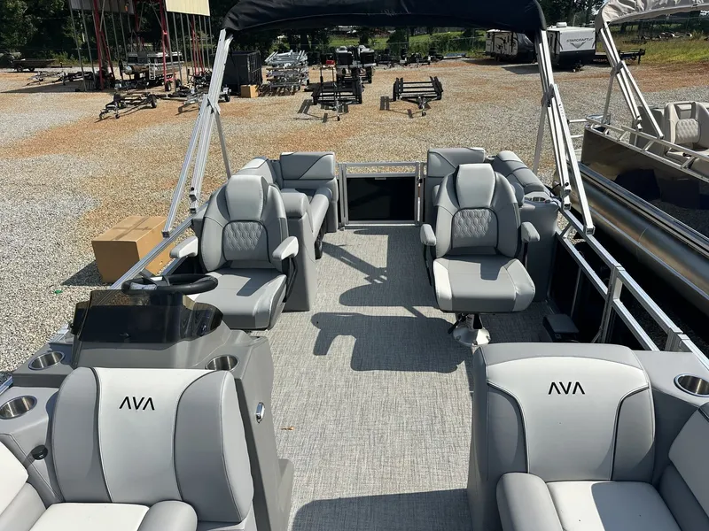 Slide: The Image of Avalon Venture 21 QUAD LOUNGER-115HP 2025 - 4