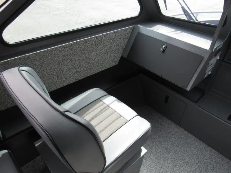 Slide: The Image of Alumaweld Stryker Sport 220 2026 - 13