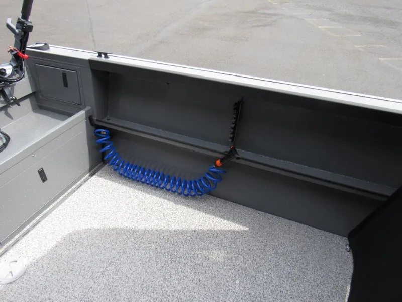 Slide: The Image of Alumaweld Stryker Sport 220 2026 - 9