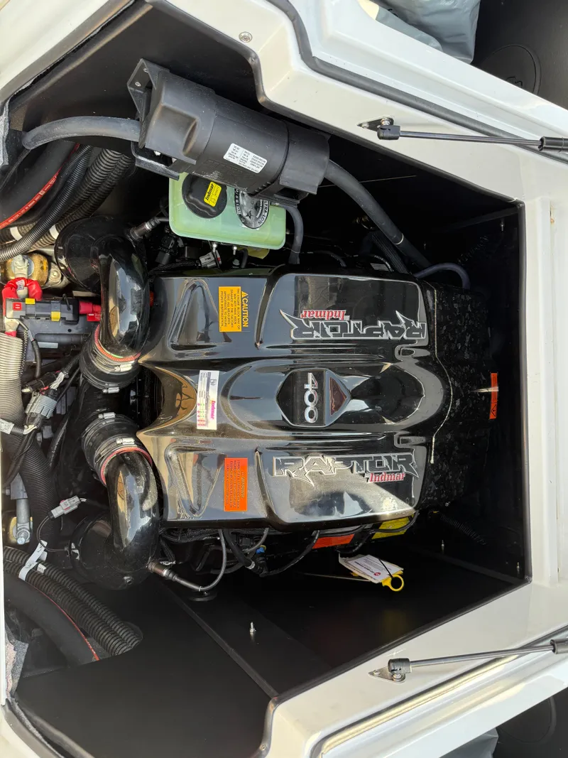 Slide: The Image of Tigé 21ZX 2022 - 20