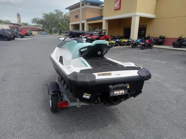 Slide: The Image of Sea-Doo GTI 2025 - 15