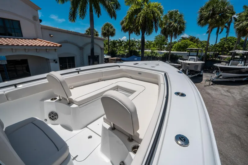 Slide: The Image of Sea Hunt Ultra 275 SE 2026 - 29