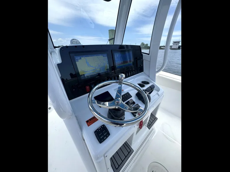 Slide: The Image of Sea Hunt Ultra 275 SE 2022 - 50