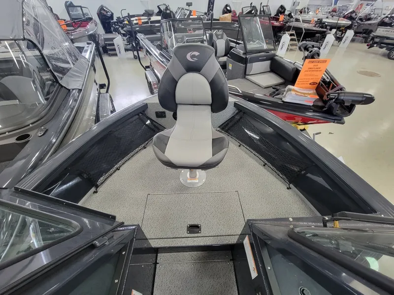 Slide: The Image of Crestliner 2050 Commander 2026 - 20