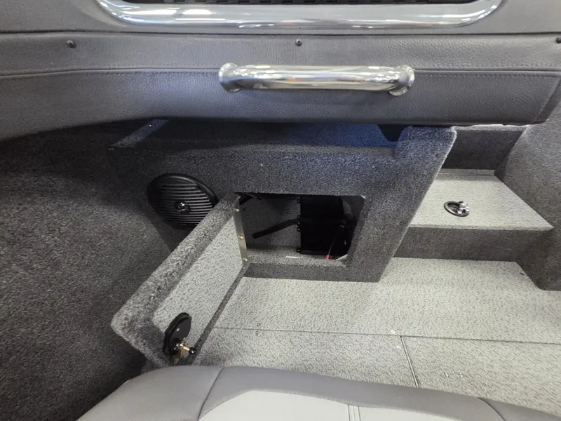 Slide: The Image of Crestliner 2050 Authority 2026 - 22