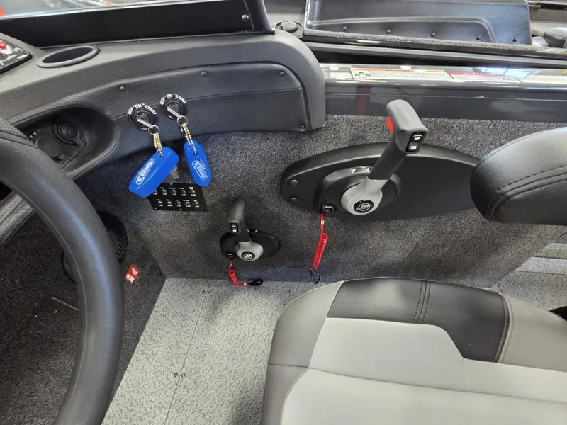 Slide: The Image of Crestliner 2050 Authority 2026 - 24