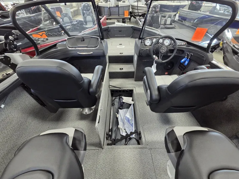 Slide: The Image of Crestliner 2050 Authority 2026 - 25