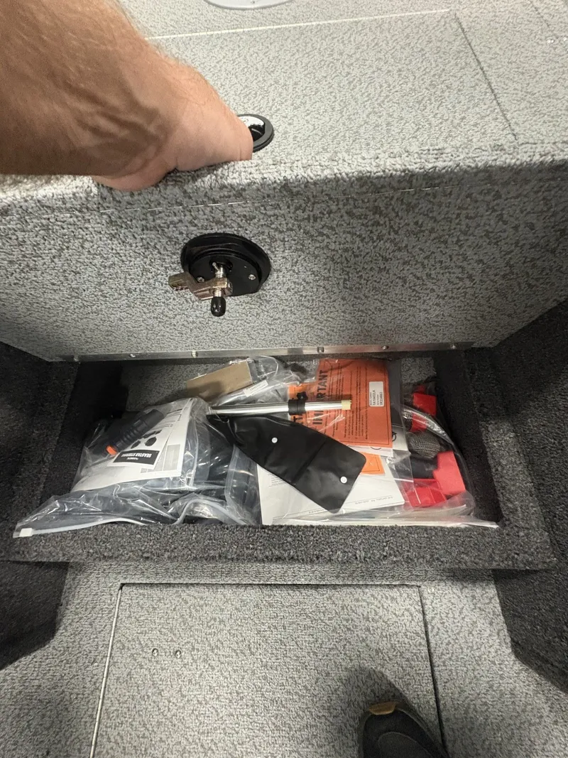 Slide: The Image of Crestliner 2250 Authority 2026 - 23