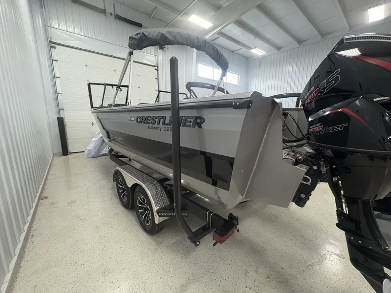 Slide: The Image of Crestliner 2250 Authority 2026 - 3