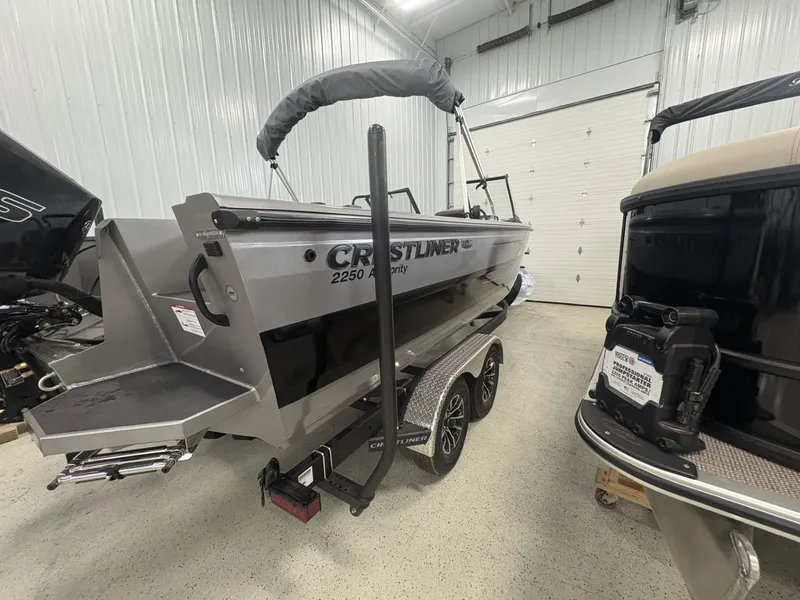 Slide: The Image of Crestliner 2250 Authority 2026 - 8