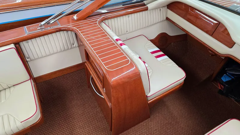 Slide: The Image of Streblow 23 V-Drive 2010 - 11