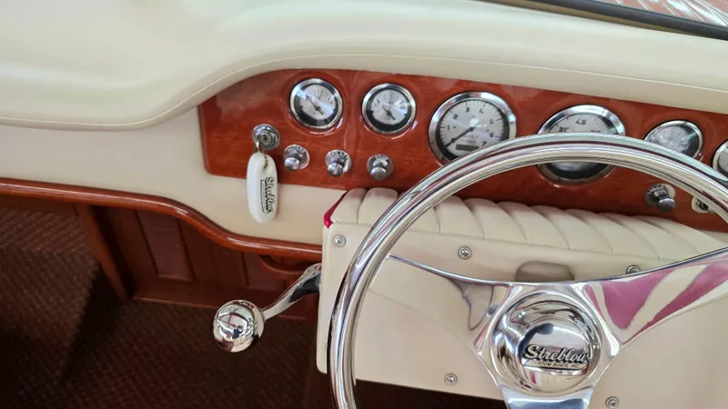 Slide: The Image of Streblow 23 V-Drive 2010 - 6