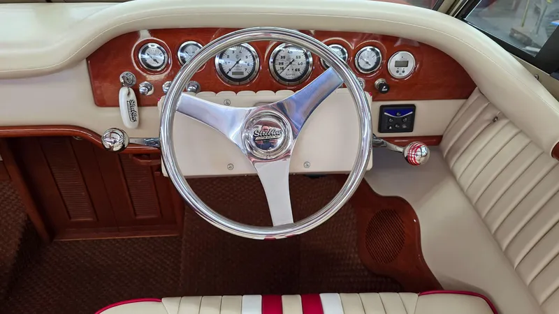 Slide: The Image of Streblow 23 V-Drive 2010 - 7