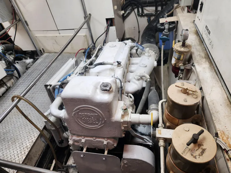 Slide: The Image of Hatteras 58 Long Range Cruiser 1979 - 119