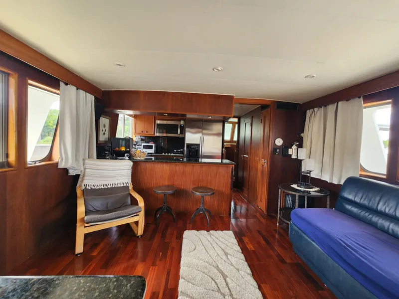 Slide: The Image of Hatteras 58 Long Range Cruiser 1979 - 62