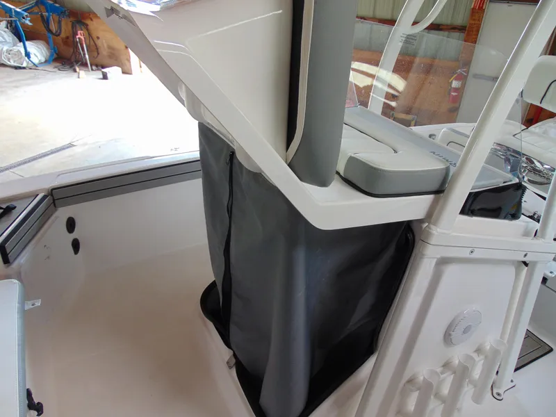 Slide: The Image of Interior view of Yamaha Boats 190 FSH Sport 2024. - 11