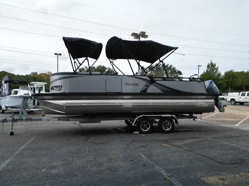 Slide: The Image of Tahoe LTZ VRB23T 2025 - 23