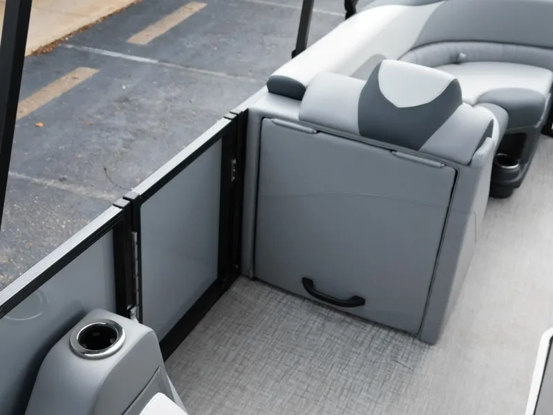 Slide: The Image of Tahoe LTZ VRB23T 2025 - 44