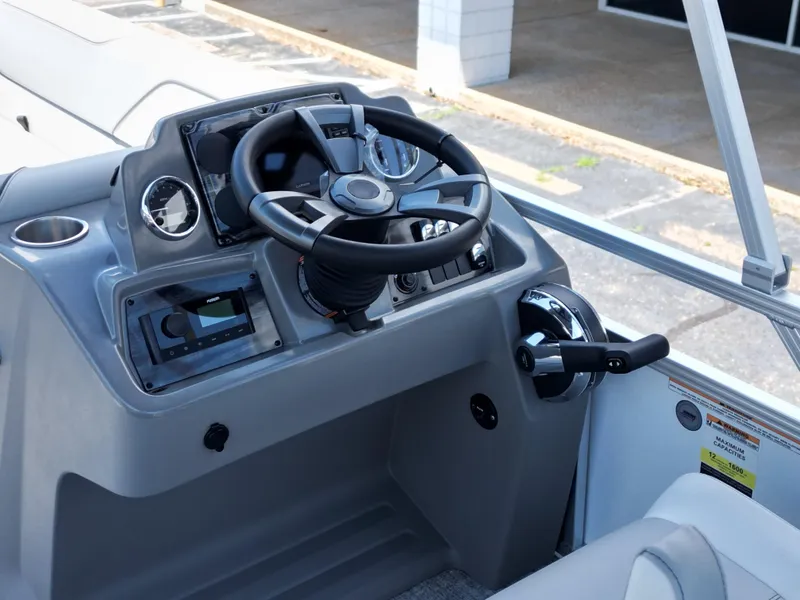 Slide: The Image of Tahoe SPT RF21T 2025 - 21