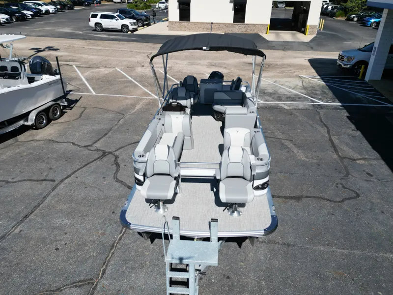 Slide: The Image of Tahoe SPT RF21T 2025 - 34