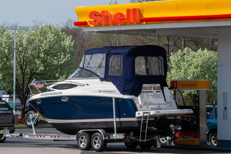 Slide: The Image of Regal 2565 Window Express 2006 - 12