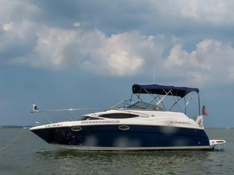 Slide: The Image of Regal 2565 Window Express 2006 - 21