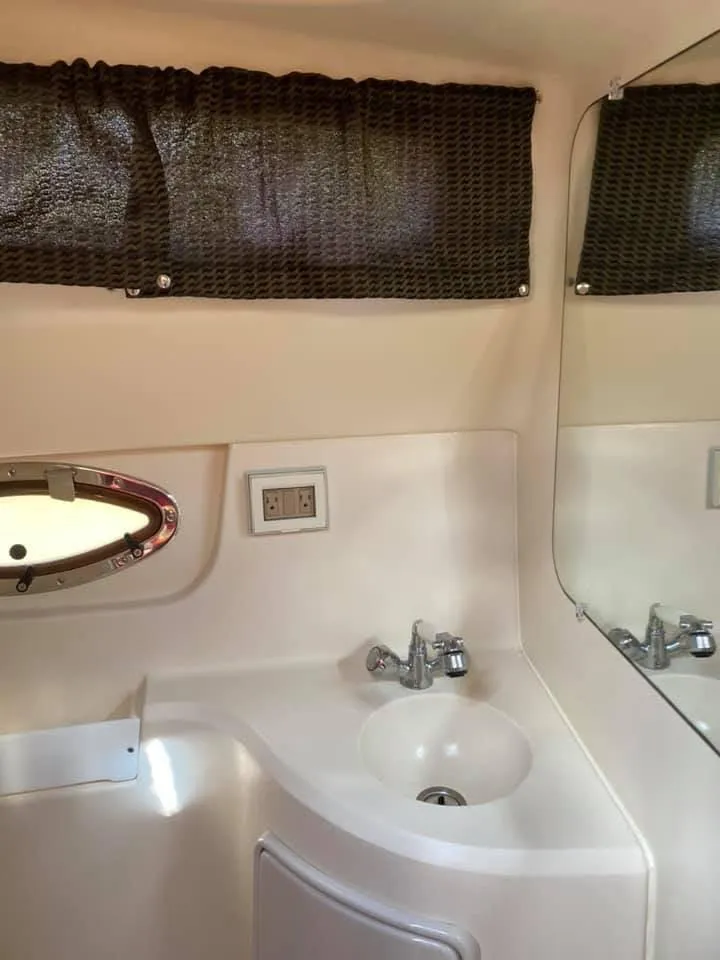 Slide: The Image of Regal 2565 Window Express 2006 - 33