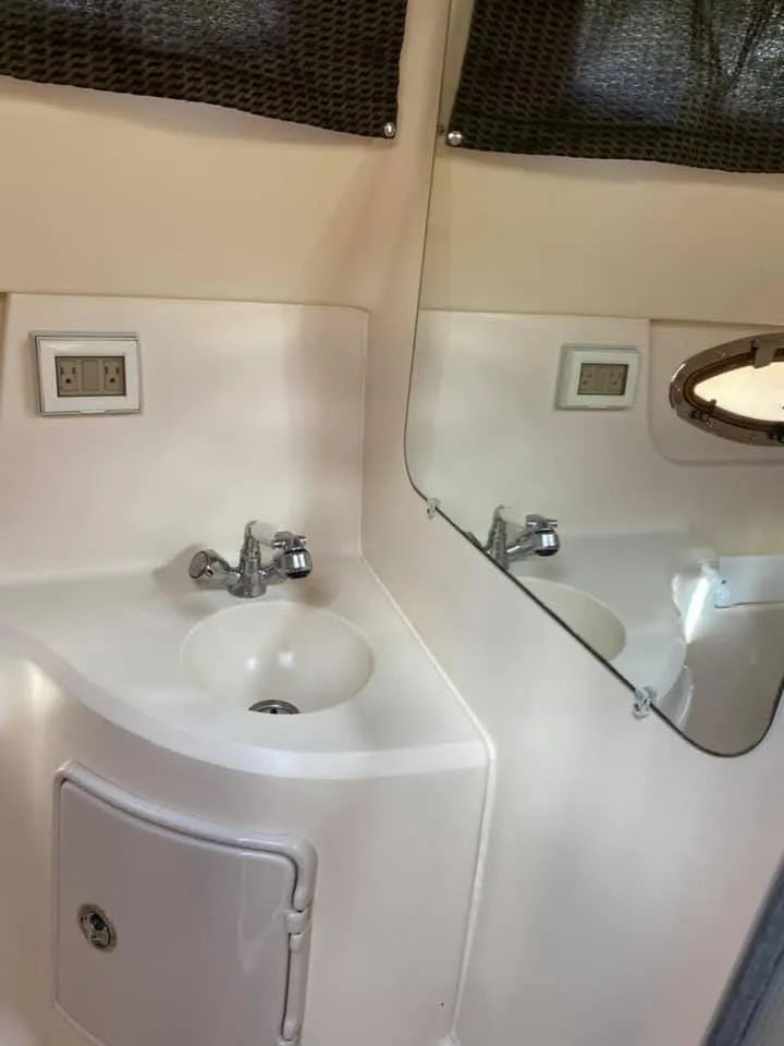 Slide: The Image of Regal 2565 Window Express 2006 - 53