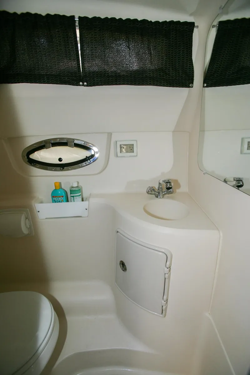 Slide: The Image of Regal 2565 Window Express 2006 - 56