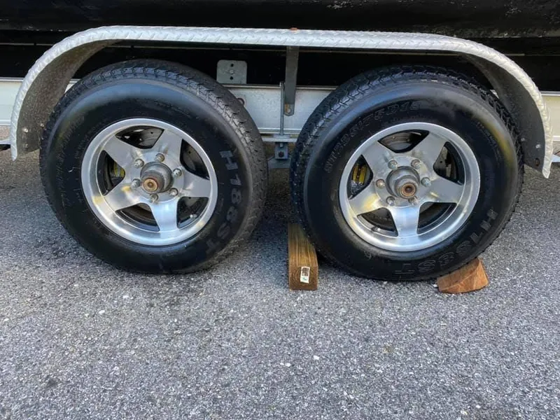 Slide: The Image of Regal 2565 Window Express 2006 - 59