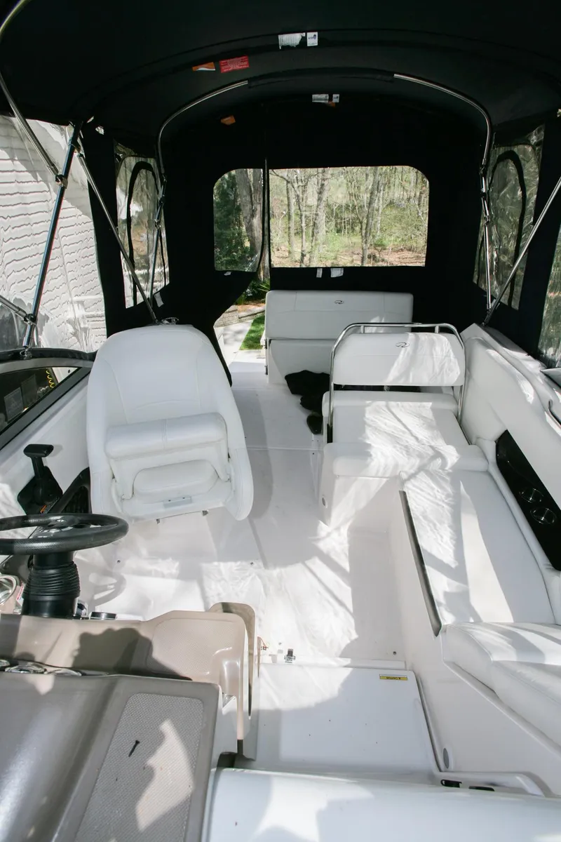 Slide: The Image of Regal 2565 Window Express 2006 - 64