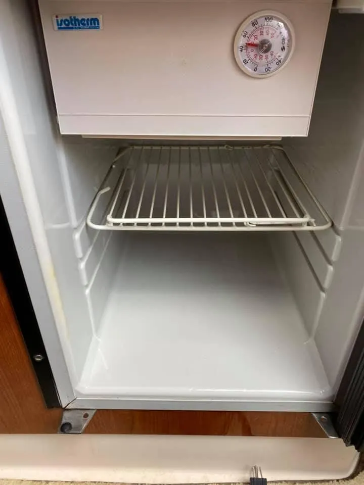 Slide: The Image of Regal 2565 Window Express 2006 - 85