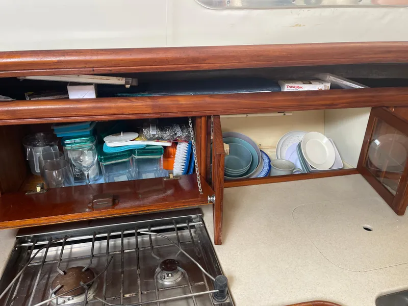 Slide: The Image of Hunter 44 Deck Salon 2004 - 58