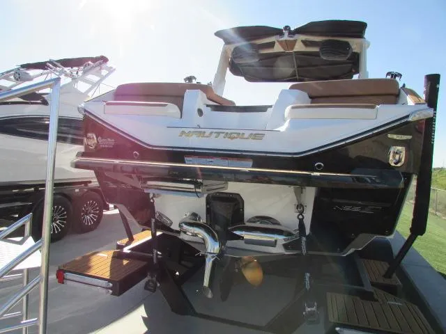 Slide: The Image of Nautique G25 2025 - 8