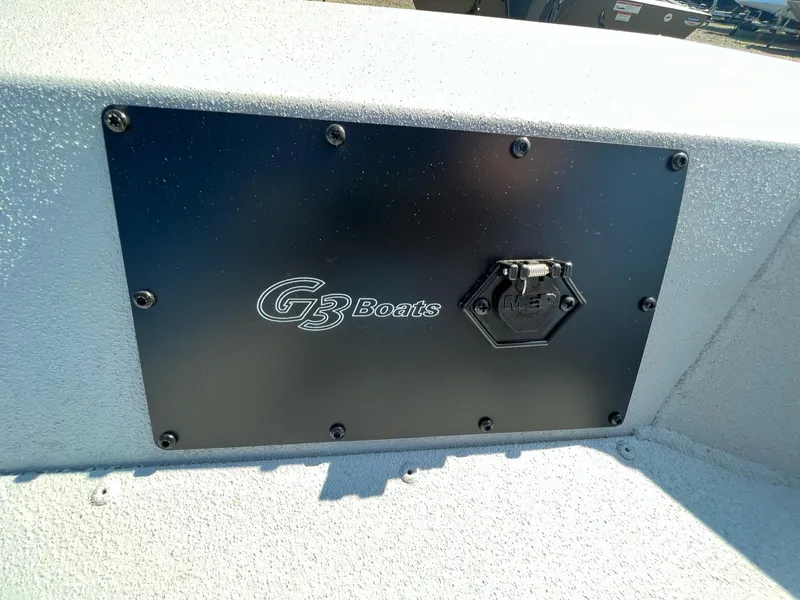 Slide: The Image of G3 Gator Tough Tunnel 20 CCJ DLX 2025 - 22