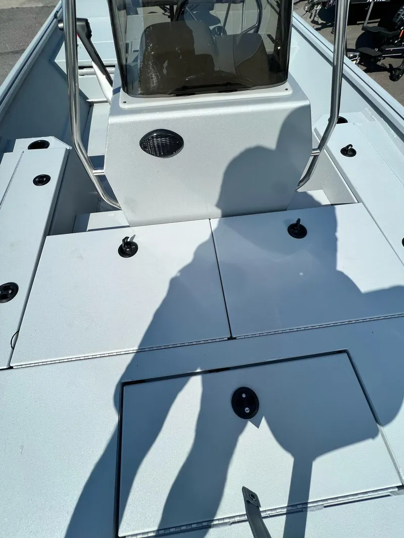 Slide: The Image of G3 Gator Tough Tunnel 20 CCJ DLX 2025 - 7