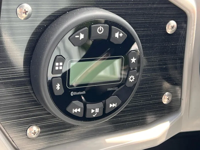 Slide: The Image of Starcraft 188 Delta DC 2025 - 10