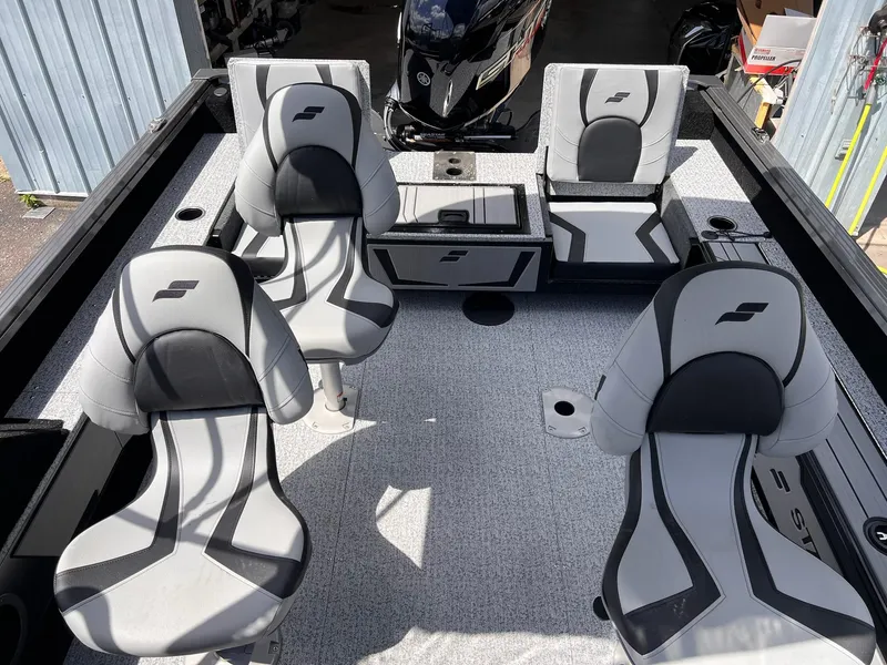 Slide: The Image of Starcraft 188 Delta DC 2025 - 38